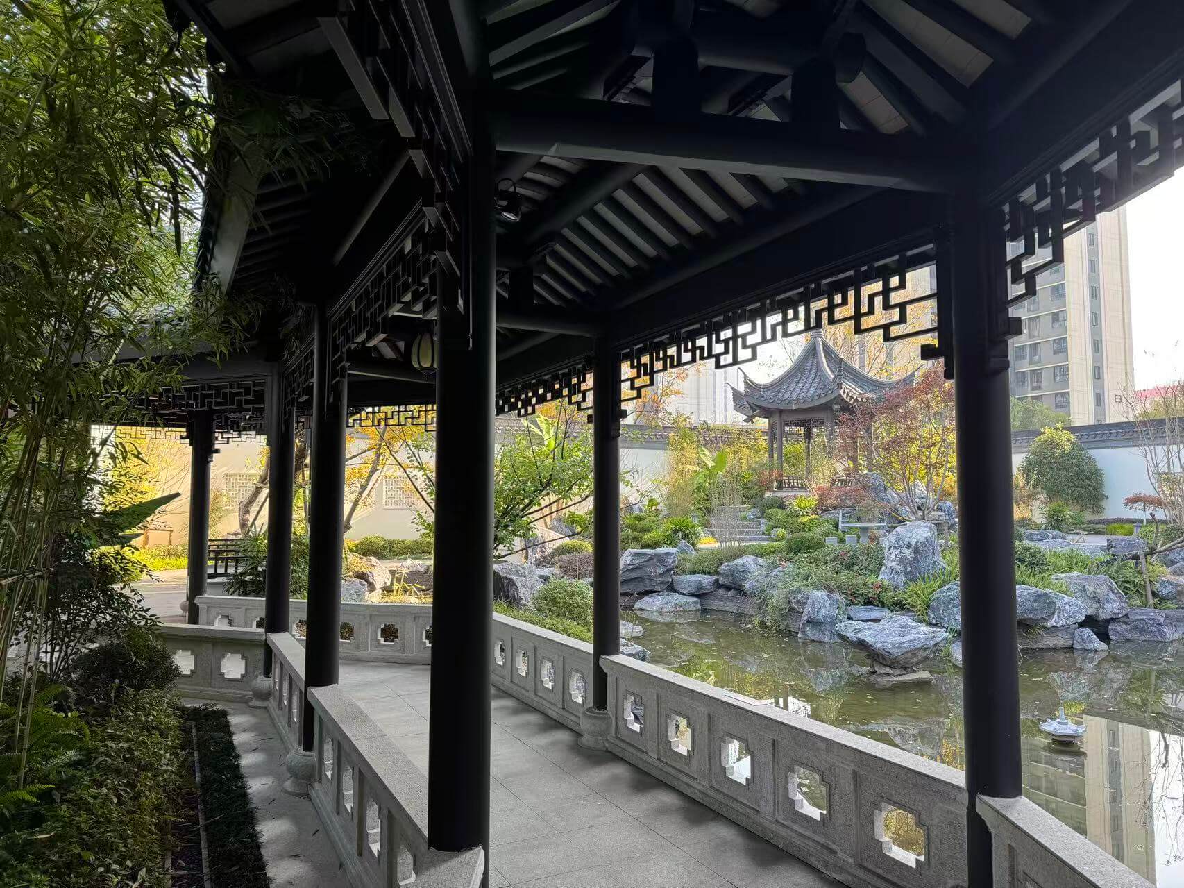 黑山石中式园林置石实拍